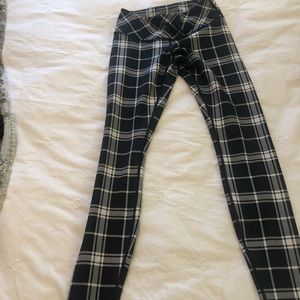 Lulu plaid size 4